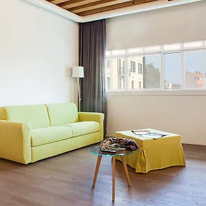 https://venice-halldis-apartments.hotelinveneto.com