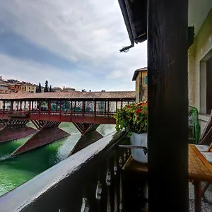 https://appartamenti-ponte-vecchio.hotelinveneto.com