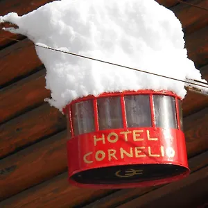 https://hotel-cornelio.hotelinveneto.com